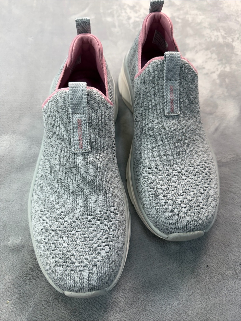 Slip-On Knit Sneakers D lux Walker Memory Foam Women’s Confortables 8.5